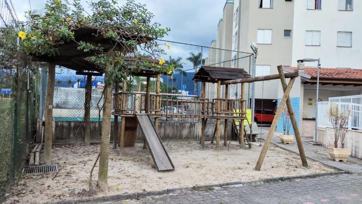 Apartamento Com Piscina Churrasqueira Em Ubatuba Apartman Kültér fotó